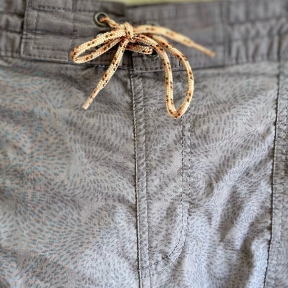 Howler Brothers Board shorts Men’s Size Waist 40 - Picture 3 of 6